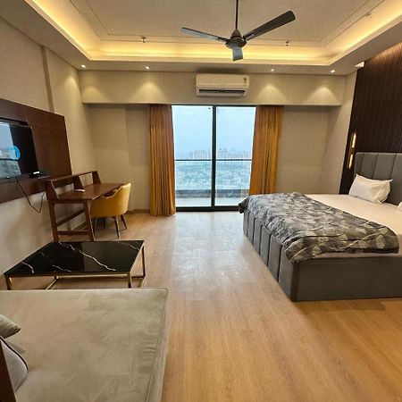 Urban Abodes Aparthotel Ghaziabad Exterior photo